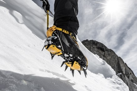Grivel G12 LT Crampons 3