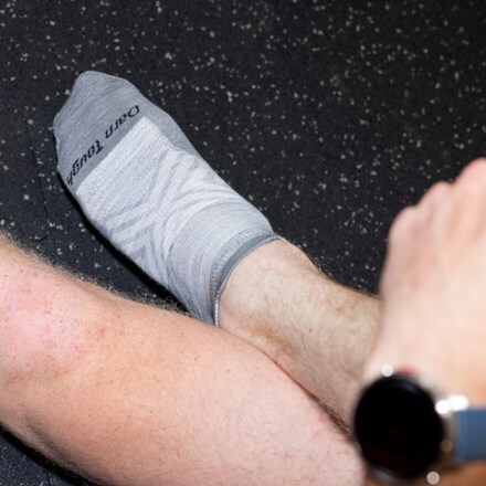 Darn Tough Run No-Show Tab Ultralightweight Cushion Socks - Men's 4