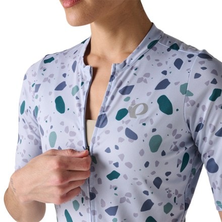 PEARL iZUMi Attack Cycling Jersey - Women's 6