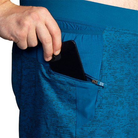 Brooks Sherpa 2-in-1 Shorts - Men's 7" Inseam 4