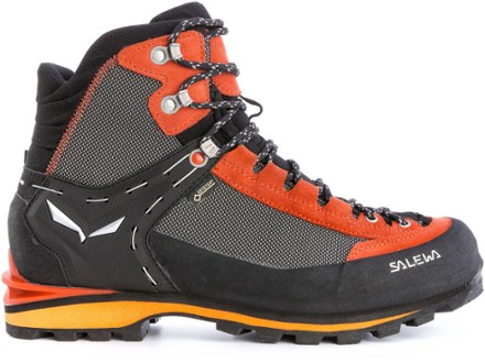 top rated mountaineering boots