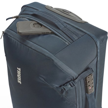 Thule EnRoute 2-Wheel Widebody Carry On 9