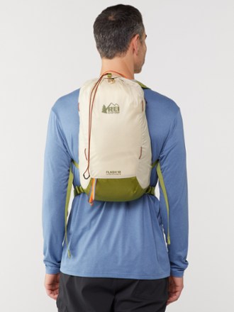 Rei daypack sale new arrivals
