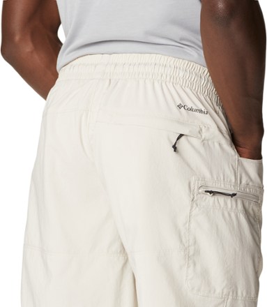 Columbia Coral Ridge Pull-On Shorts - Men's 8" Inseam 4