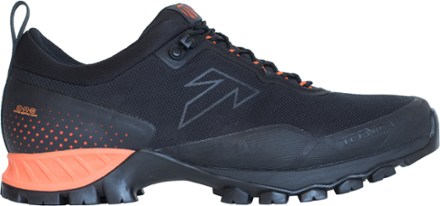 tecnica trekking shoes