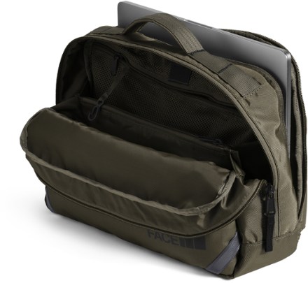 The North Face Base Camp Voyager Sling 1