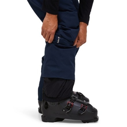 Peak Performance Maroon Insulated Snow Pants - Men's 6