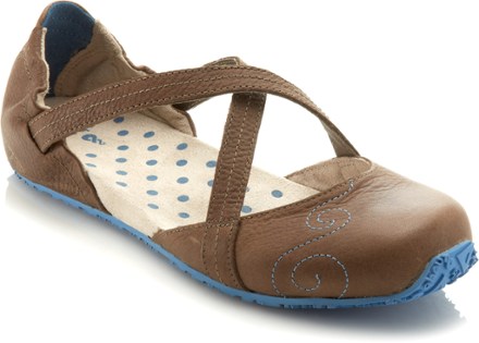 ahnu shoes womens