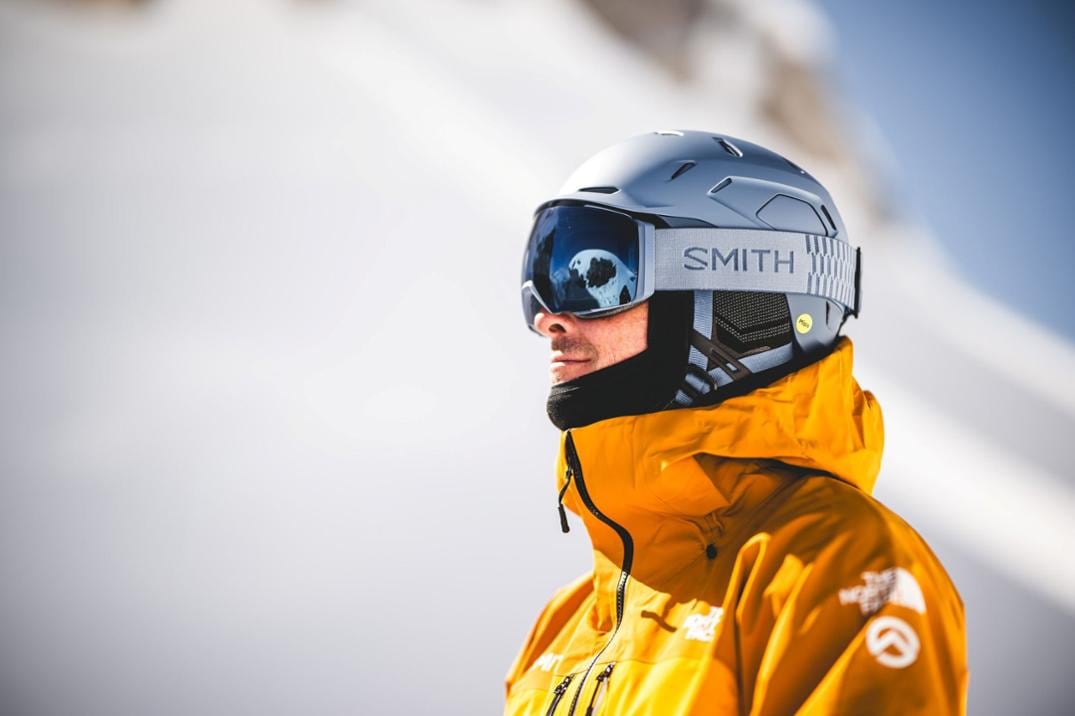 Location Image for I/O MAG XL ChromaPop Snow Goggles with Lens Protector