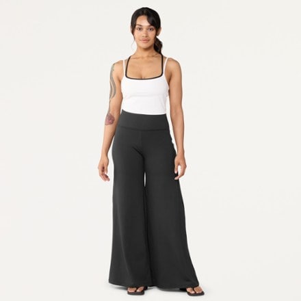 Vuori Halo Easy Wideleg Pants - Women's 3