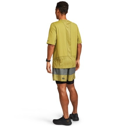 Janji Alti 6" Shorts - Men's 4