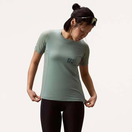 Endura Alltrack Ride Cycling Tech T-Shirt - Women's 1