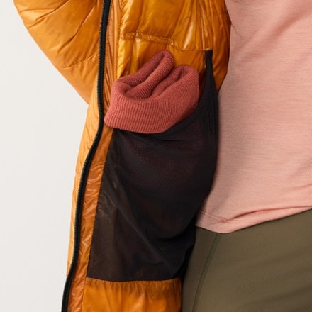 The North Face Summit Series Pumori Down Parka - Women's 6