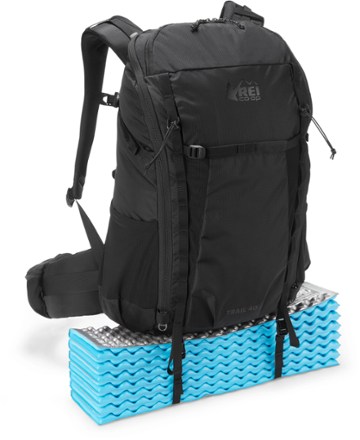 REI Co-op Trail 40 Pack - Men's Exterior side pockets & adaptable Packmod compression (Items sold separately)