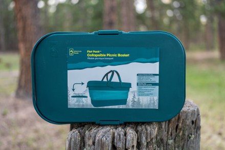 Location Image for Flat Pack Collapsible Picnic Basket
