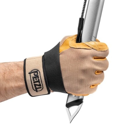 Petzl Glacier Linkin Ice Axe with Leash 3
