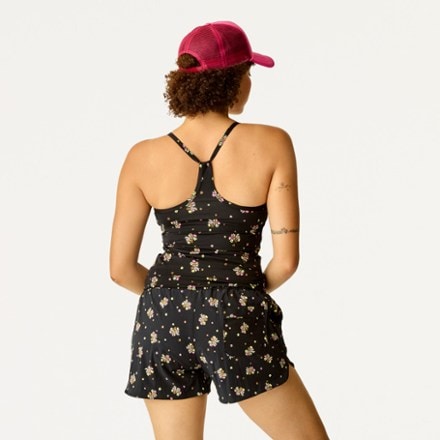 On Body Image of color Black Floret