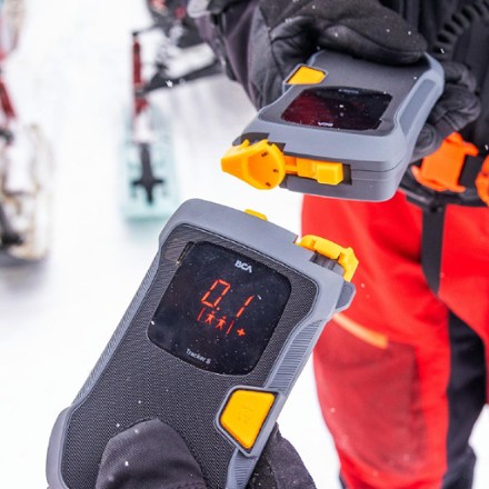 Backcountry Access Tracker S Avalanche Beacon 9