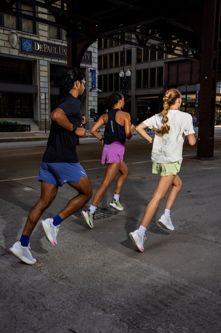 Location Image for Aero Glide 4 Road-Running Shoes - Women's