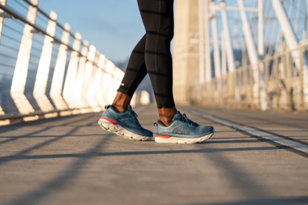 HOKA Bondi 7 Road-Running Shoes - Men's 9