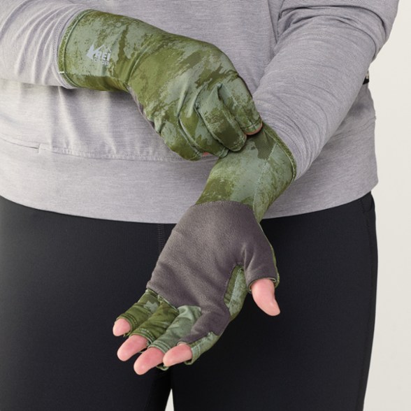 On Body Image of color Open Air Dry Sage