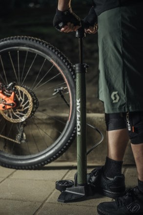 Location Image for Joeblow Mountain II Floor Pump