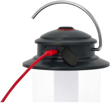 Coleman Classic 400 Lumens Recharge LED Lantern 4