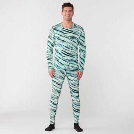 Icebreaker Icebreaker x Protect Our Winters 200 Oasis Long-Sleeve Crew Base Layer Top - Men's 3