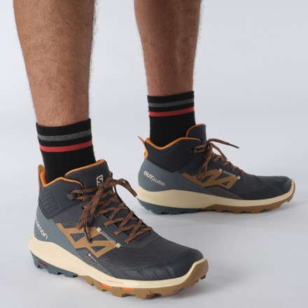 Salomon OUTpulse Mid GORE-TEX Hiking Boots - Men's 6