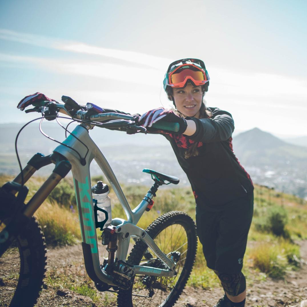 Location Image for Flow Cage SL Water Bottle Cages - Pair