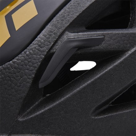 Black Diamond Vapor Climbing Helmet 3