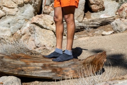 Injinji Trail Midweight Mini-Crew Socks 4