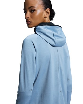 On Climate Zip Hoodie - Women's 9
