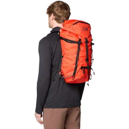 Mountain Hardwear Scrambler 25 Pack 5