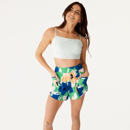 Nani Hybrid Venture Shorts - Women's 3