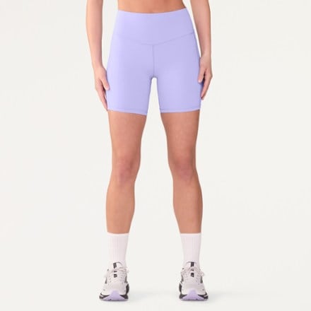Vuori AllTheForm 6" Pocket Shorts - Women's 2