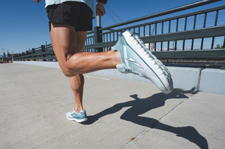 Altra Provision 4 Road-Running Shoes - Women's 4