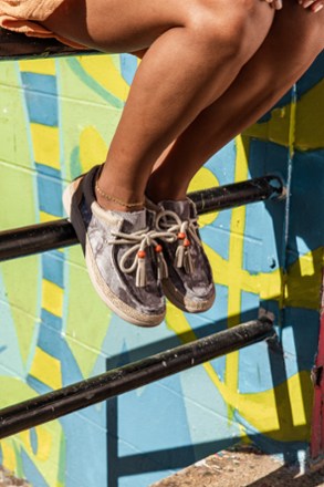 Sanuk Shaka Lite SL Tie-Dye Shoes - Women's 10