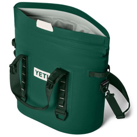YETI Hopper M30 2.0 Soft Cooler 5