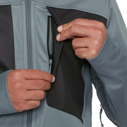 Mammut Ultimate VIII SO Hooded Jacket - Men's 6