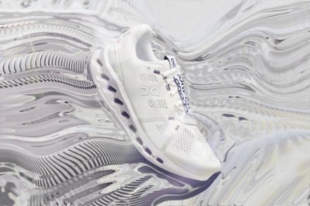 On Cloudsurfer Road-Running Shoes - Men's 6