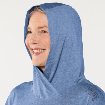 TYR SunDefense Hooded Shirt - Women's 4