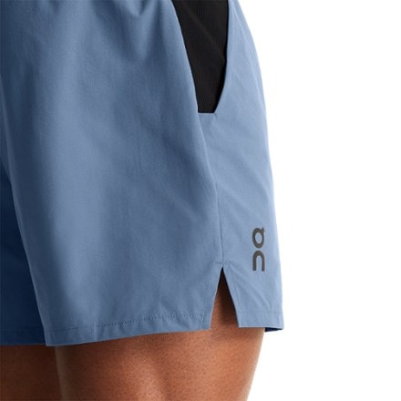 On Essential Shorts - Men's 6