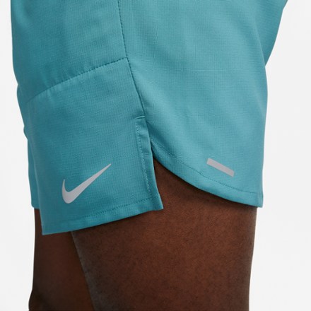 Nike Stride 7" Shorts - Men's 10