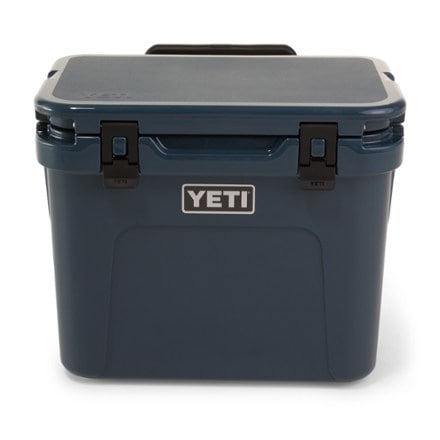 YETI Roadie 32 Wheeled Cooler 3
