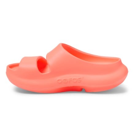 OOFOS OOyea Slide Sandals - Women's Left view