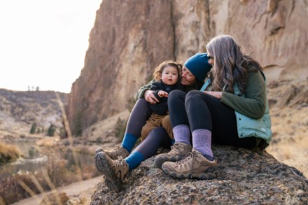 Location Image for Eve Light Weight Hiker Crew Socks - Women's