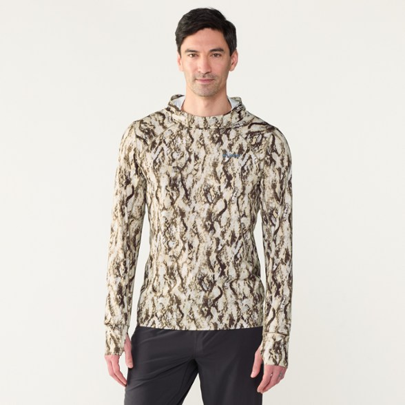 Model info: Height: 6' 2" | Waist: 32" | Wearing size: M