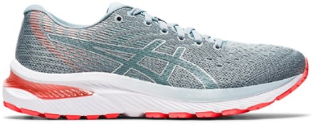 nike air zoom pegasus 37 vs asics gel cumulus 22
