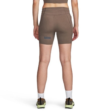 Janji Pace 5" Shorts - Women's 2